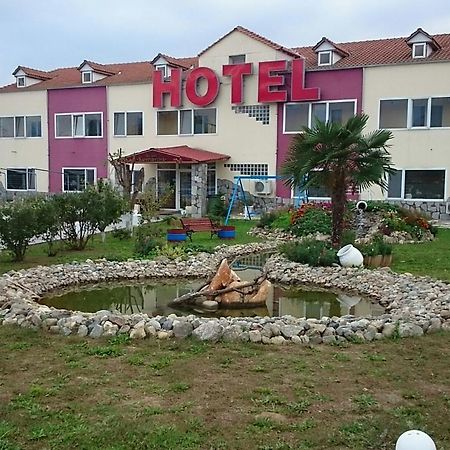 Hotel Konstantina Rodopoli Екстер'єр фото