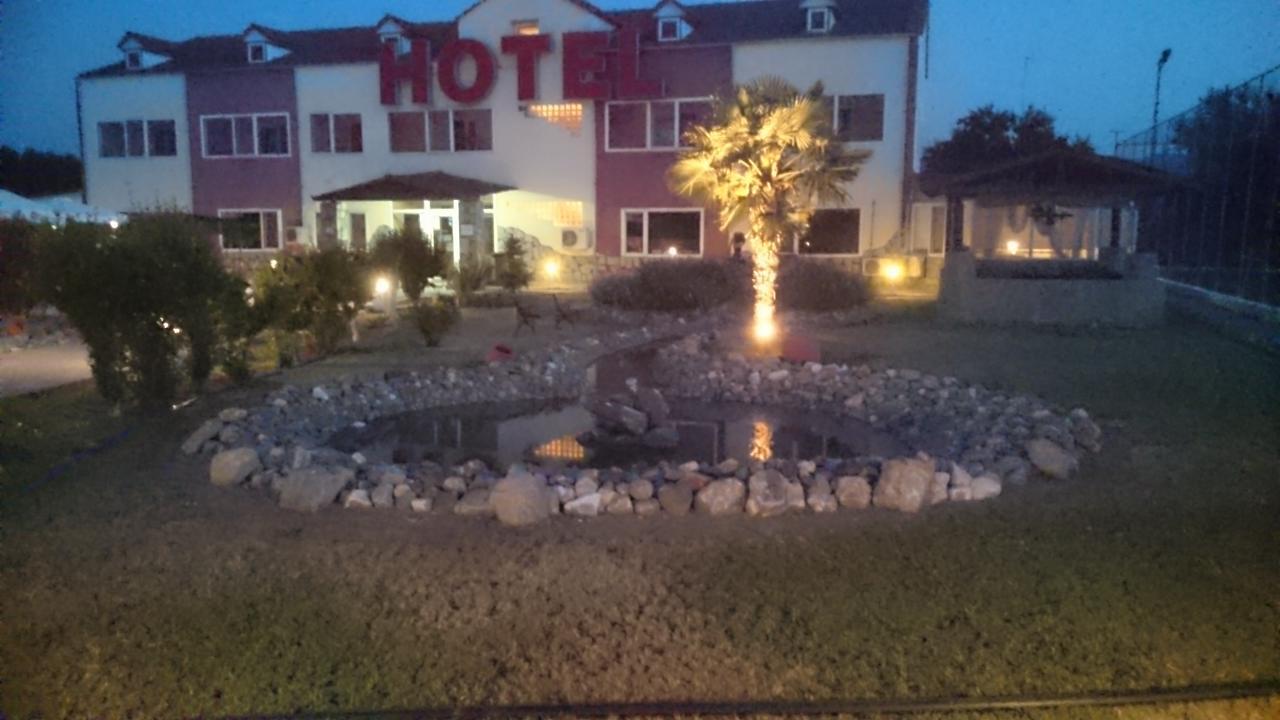 Hotel Konstantina Rodopoli Екстер'єр фото